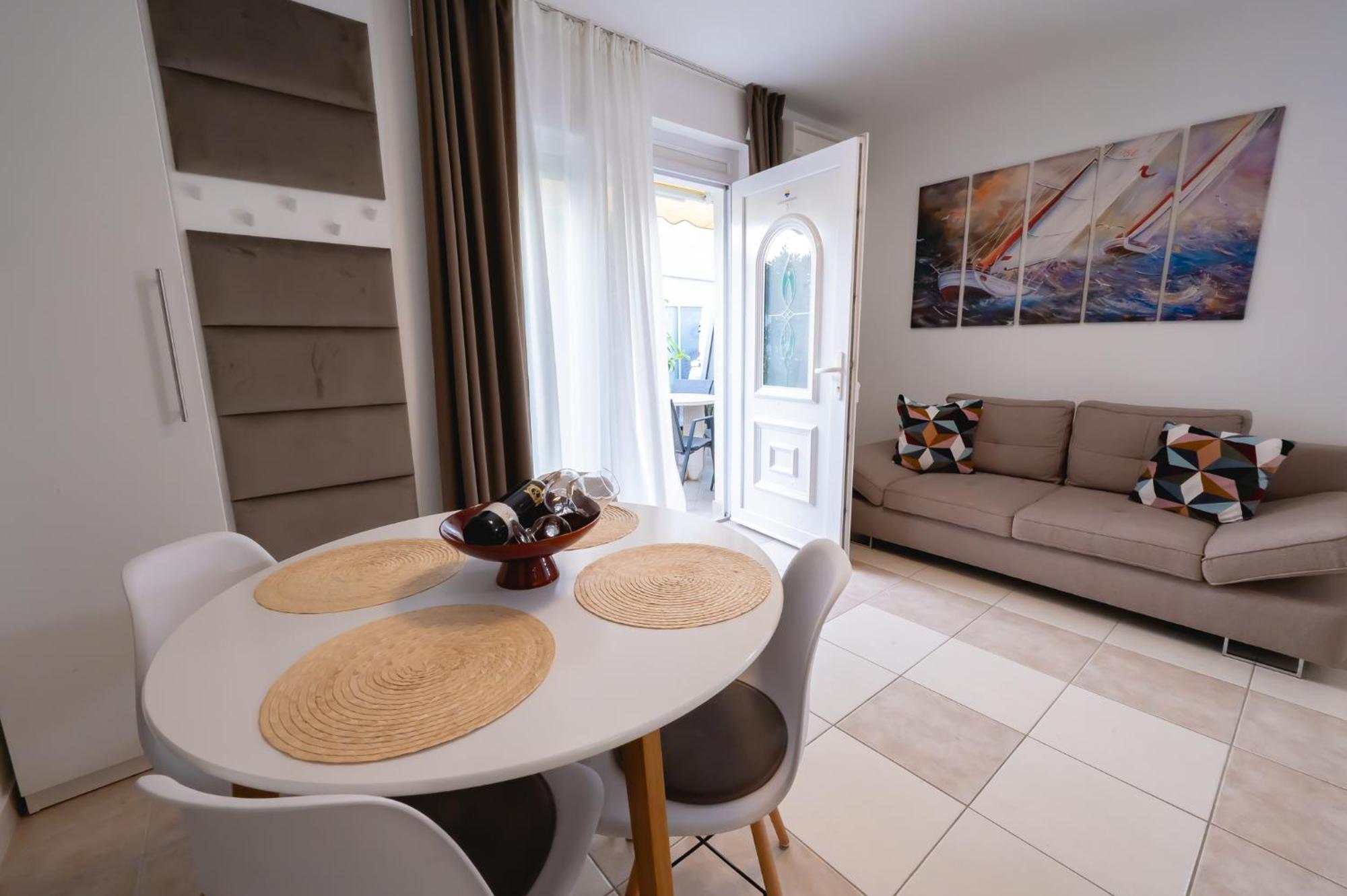 Locus Apartments Petrcane Exteriér fotografie